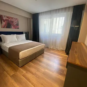 Otel The Royals